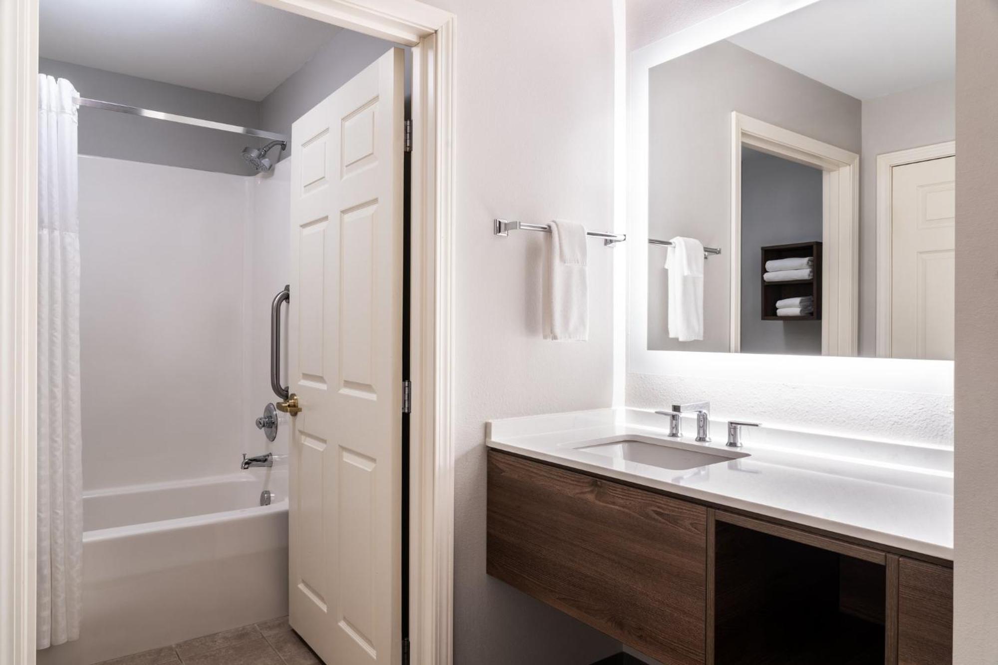 Staybridge Suites Akron-Stow-Cuyahoga Falls By Ihg Esterno foto